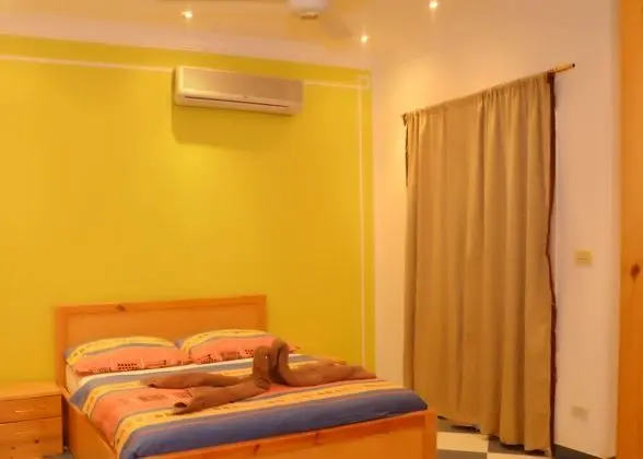 Classic Tek Büyük Yataklı Oda, Birden Çok Yatak Odası, Kanal Manzaralı