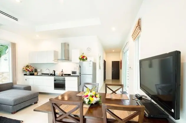 Deluxe Poolside Villa 2 Bedrooms