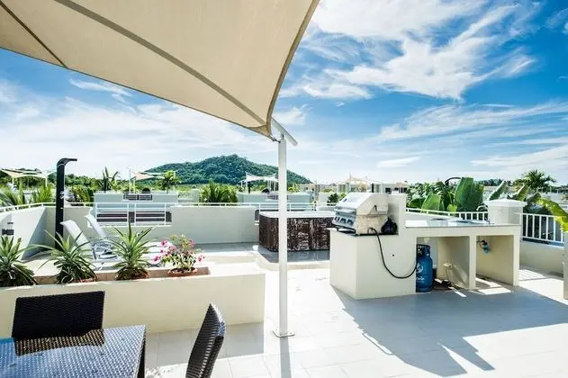 Executive Poolside Villa 2 Bedrooms