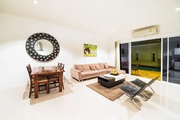 Lotus Poolside Townhouse