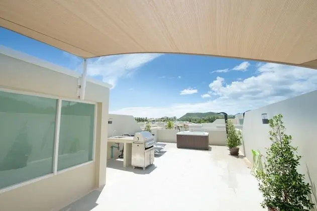 Lotus Poolside Townhouse