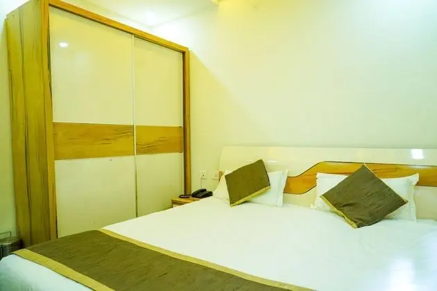 Luxury Tek Büyük Yataklı Oda