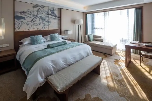 Deluxe Tek Büyük Yataklı Oda, Bahçe Manzaralı