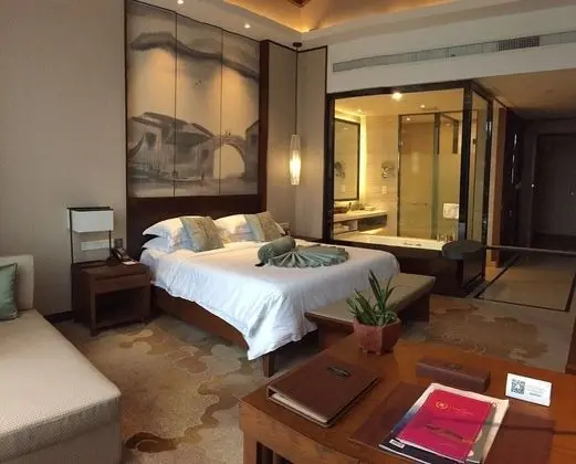 Deluxe Tek Büyük Yataklı Oda, Bahçe Manzaralı