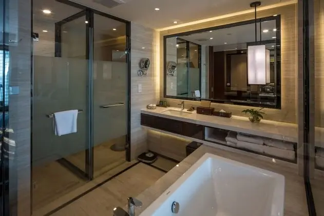 Deluxe Tek Büyük Yataklı Oda, Bahçe Manzaralı