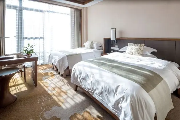 Family Oda, Bahçe Manzaralı