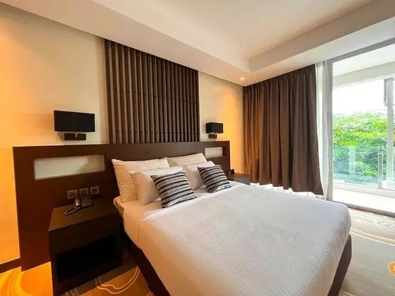 Deluxe Queen Room (Mountain View)