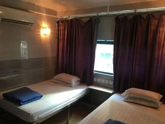 Business Üç Kişilik Oda
