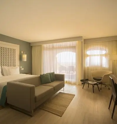 Tek Büyük veya İki Ayrı Yataklı Oda, Deniz Manzaralı