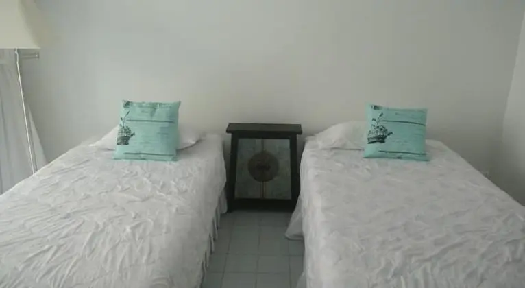 Deluxe Twin