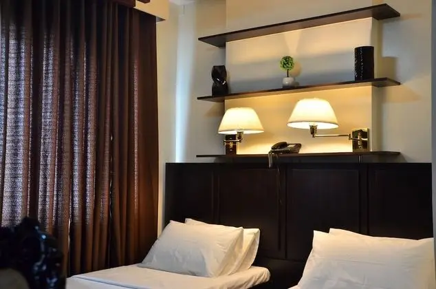 Standard Stüdyo, Şehir Manzaralı