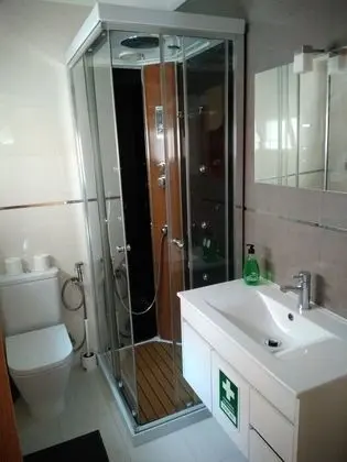 Superior Apart Daire, 2 Yatak Odası, Avlu