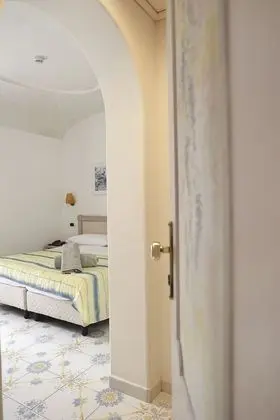 Comfort Tek Büyük veya İki Ayrı Yataklı Oda