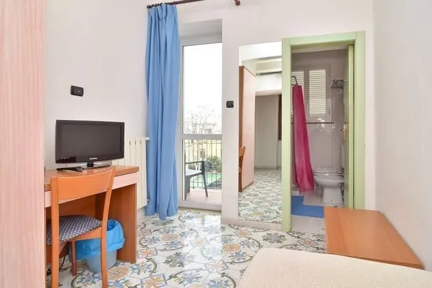 Standard Tek Büyük veya İki Ayrı Yataklı Oda, Balkon