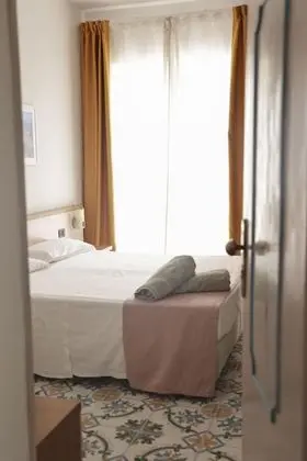 Standard Tek Büyük veya İki Ayrı Yataklı Oda, Balkon