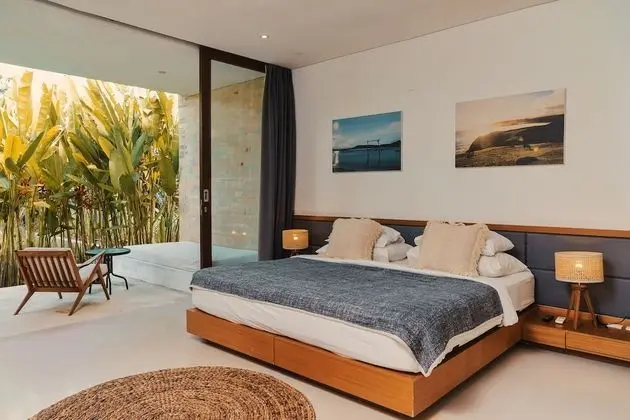 Deluxe Garden Room