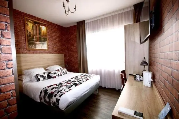 Comfort Tek Büyük Yataklı Oda