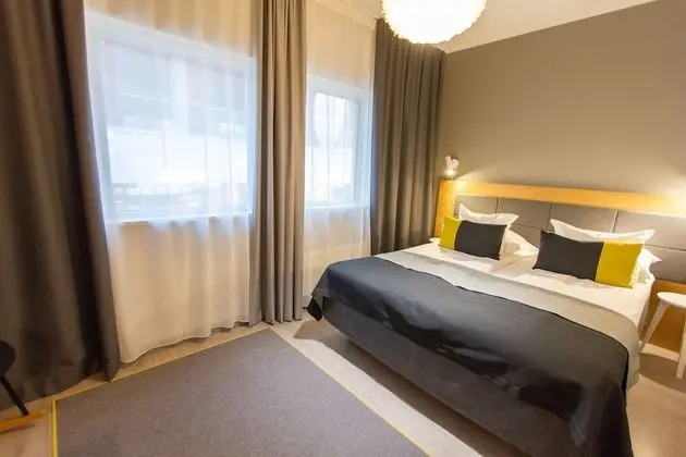 Standard Oda, 1 Büyük (Queen) Boy Yatak