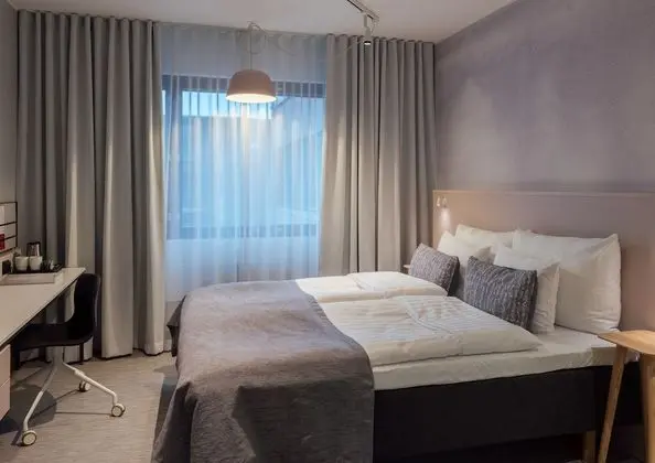 Standard Oda, 1 Büyük (Queen) Boy Yatak