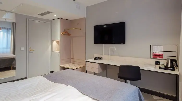 Standard Oda, 1 Büyük (Queen) Boy Yatak