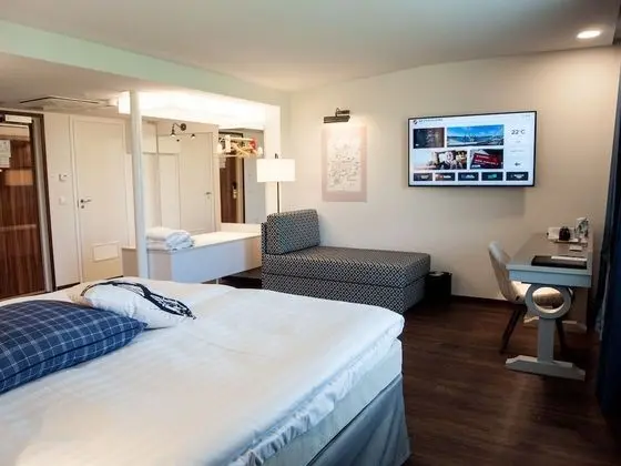 Superior Oda, 1 Büyük (Queen) Boy Yatak