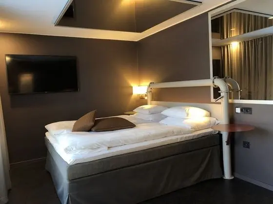 Superior Oda, 1 Büyük (Queen) Boy Yatak