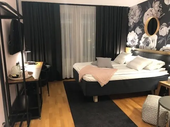 Standard Oda, 1 Büyük (Queen) Boy Yatak