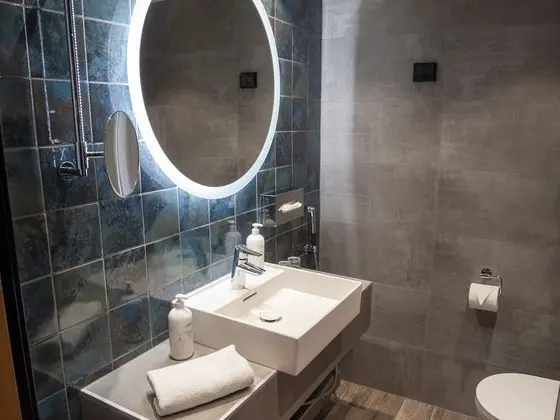 Standard Oda, 1 Büyük (Queen) Boy Yatak