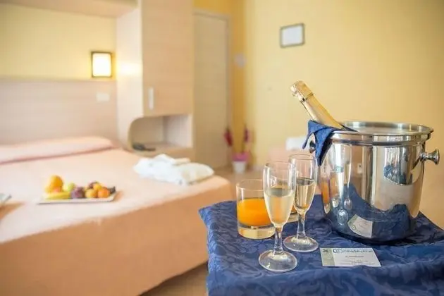 Standard Tek Büyük veya İki Ayrı Yataklı Oda, Balkon