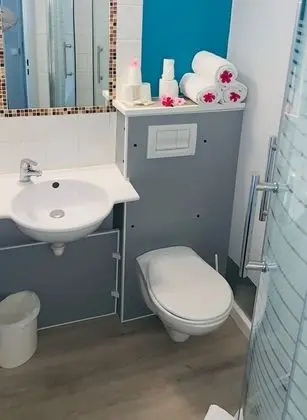 Üç Kişilik Oda