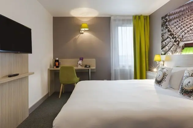 Comfort Tek Büyük Yataklı Oda