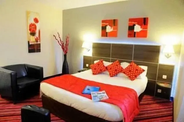 Tek Büyük Yataklı Oda, Sıcak Su Küveti