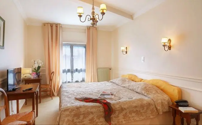 Comfort Büyük Yataklı Tek Kişilik Oda