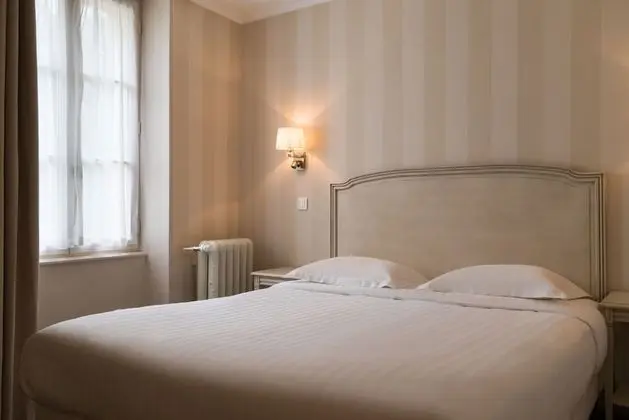 Comfort Büyük Yataklı Tek Kişilik Oda