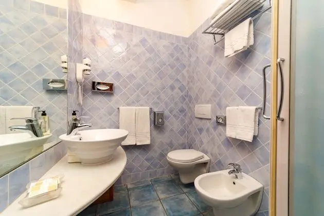 Deluxe Üç Kişilik Oda