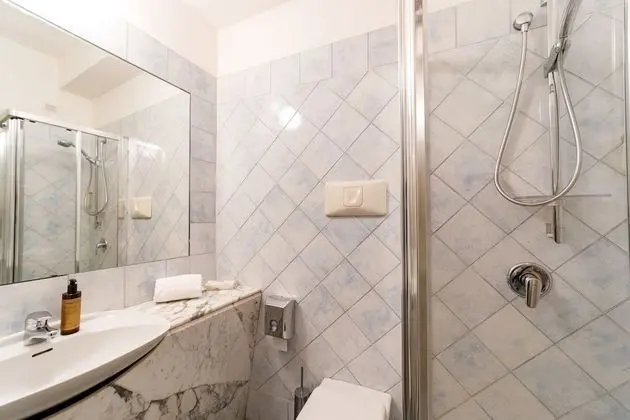 Superior Büyük Yataklı Tek Kişilik Oda