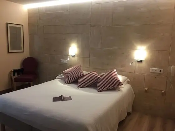 Tek Büyük Yataklı Oda, 1 Çift Kişilik Yatak, Avlu Manzaralı