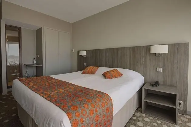 Superior Tek Büyük Yataklı Oda