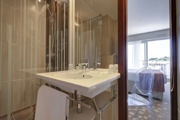 Superior Tek Büyük Yataklı Oda