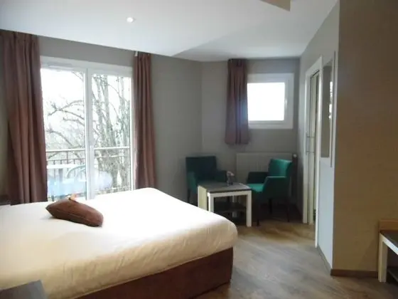 Superior Tek Büyük veya İki Ayrı Yataklı Oda