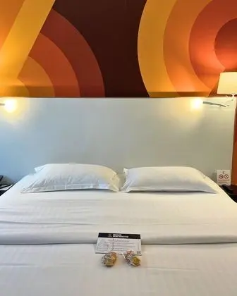 Premium Tek Büyük Yataklı Oda