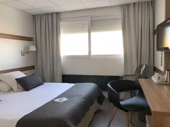 Comfort Tek Büyük Yataklı Oda