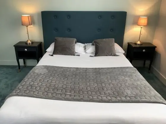 Comfort Tek Büyük Yataklı Oda