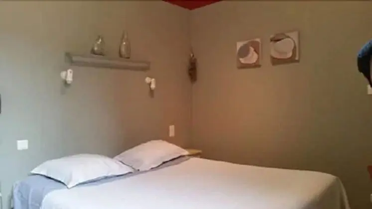 Courtyard Room
