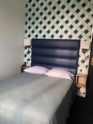 Courtyard Room