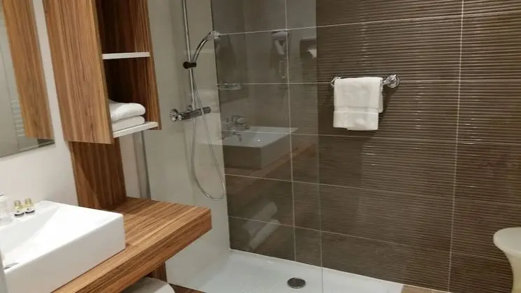 Comfort Tek Büyük veya İki Ayrı Yataklı Oda, Teras