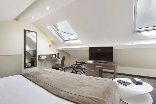 Junior Süit, 1 Büyük (Queen) Boy Yatak, Sigara İçilmez (with Single Sofabed)