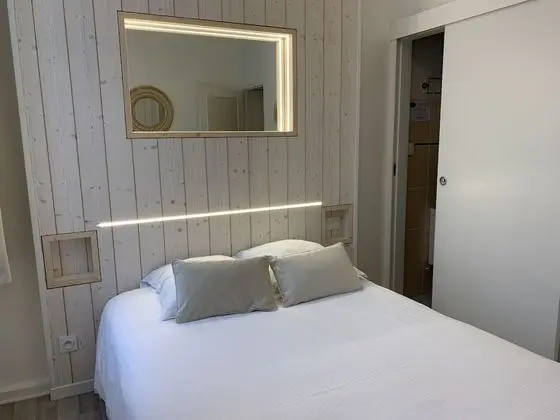 Classic Tek Büyük Yataklı Oda