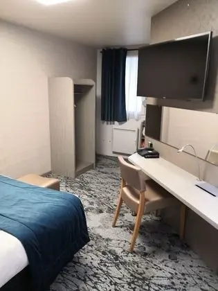 Standard Tek Büyük Yataklı Oda