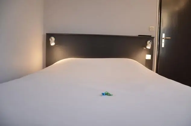 Comfort Tek Büyük veya İki Ayrı Yataklı Oda